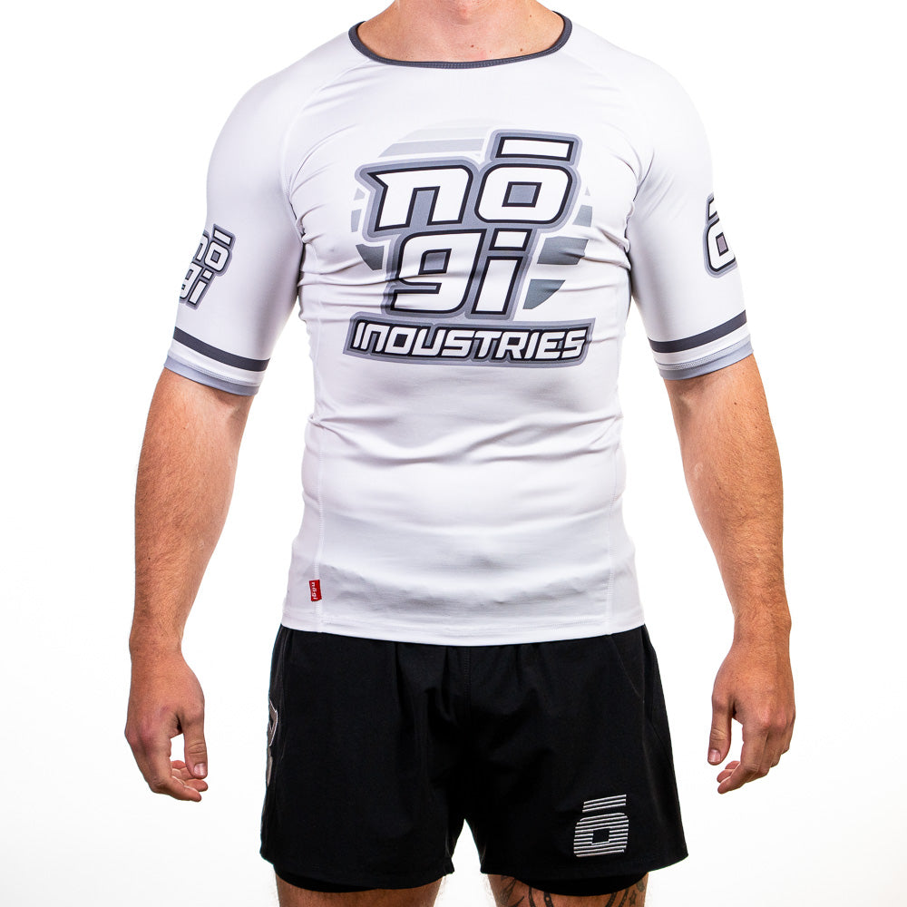 '7Four Short Sleeve Rank Rash Guard White