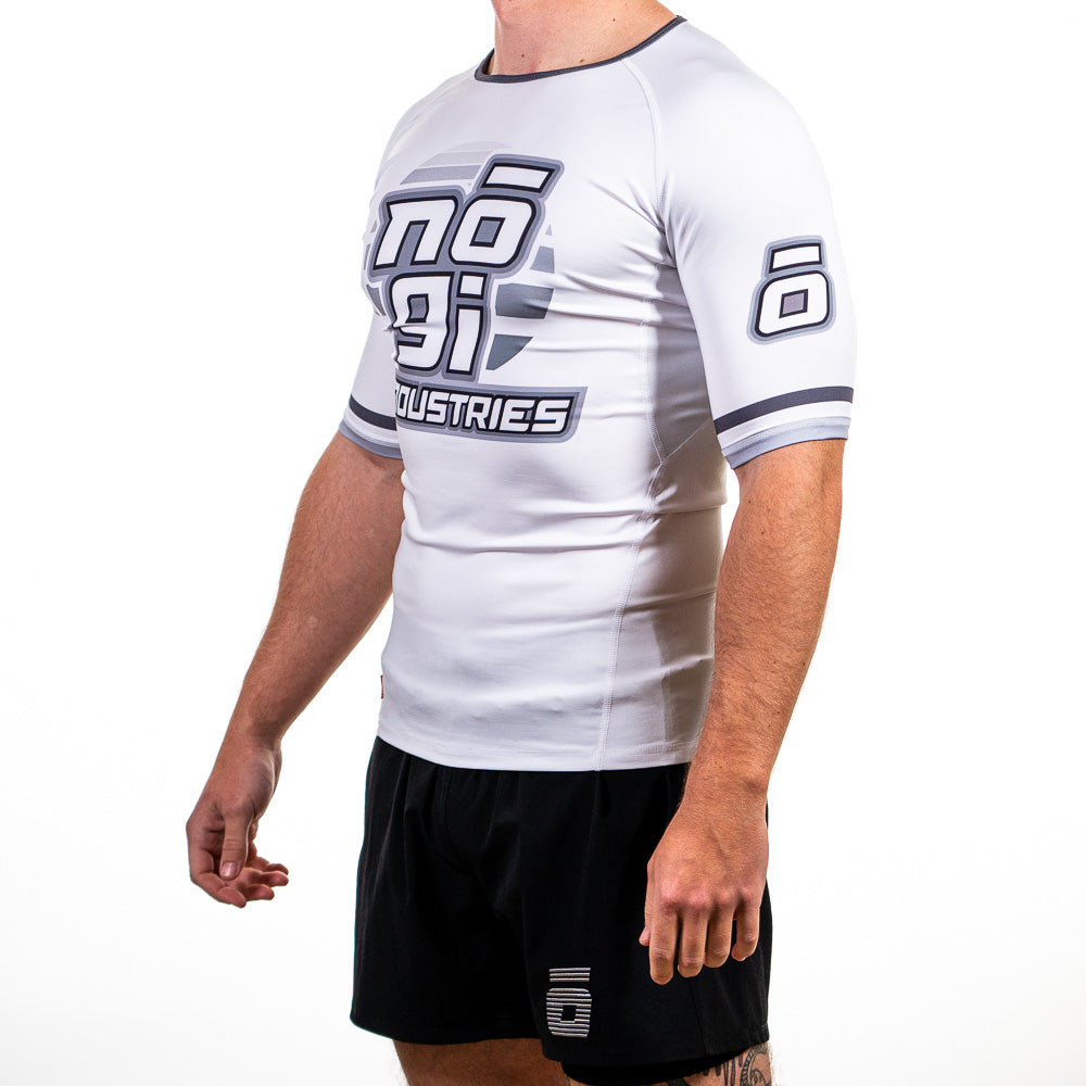 '7Four Short Sleeve Rank Rash Guard White
